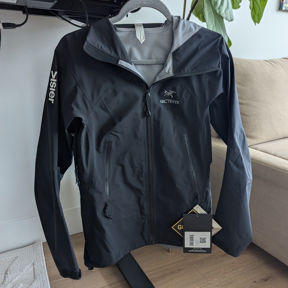 Arcteryx Women Zeta AR Jacket - Picture 1 of 13